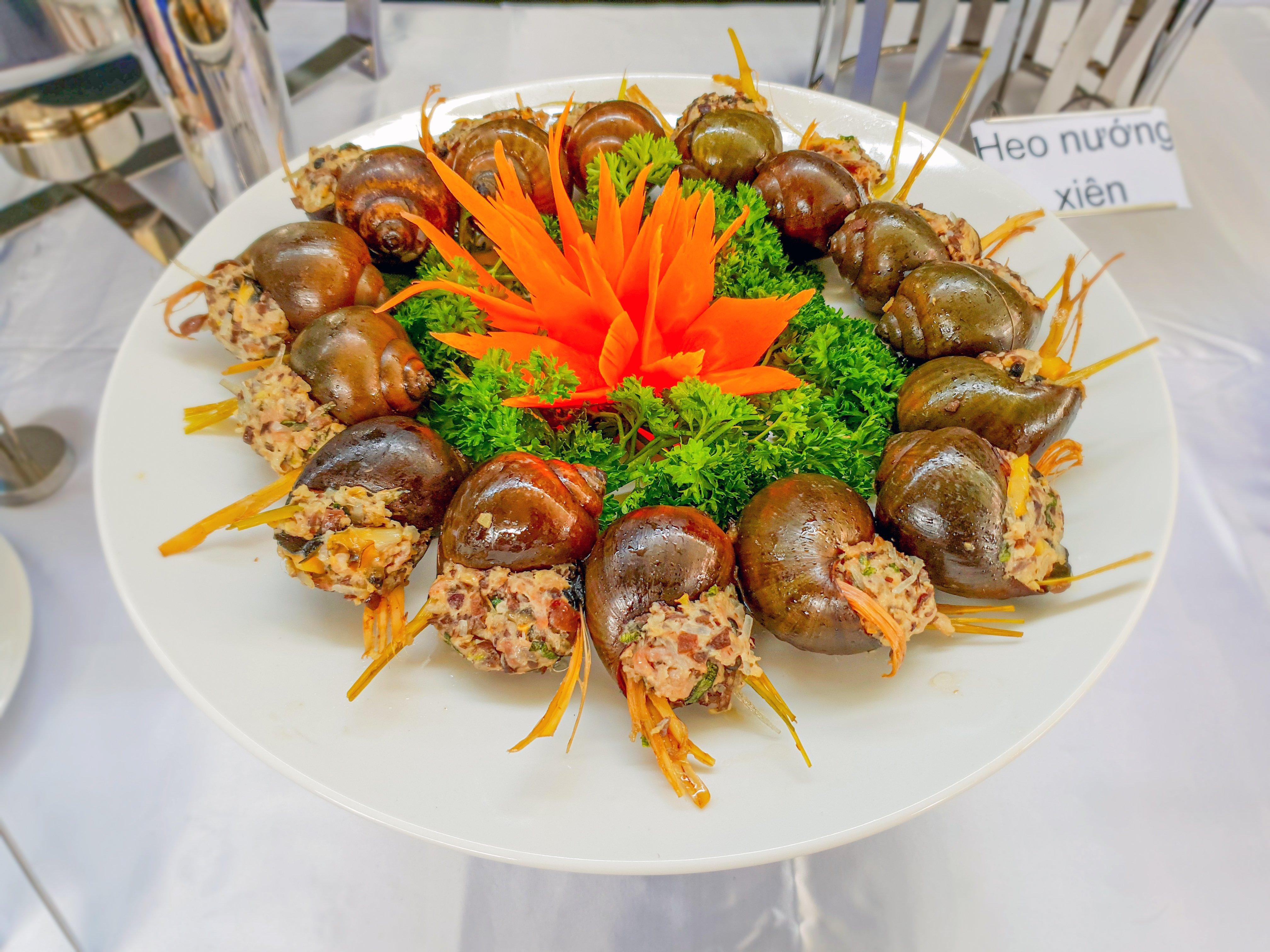 Xứng tầm 5 sao với dịch vụ tổ chức tiệc hội nghị Hai Thụy catering