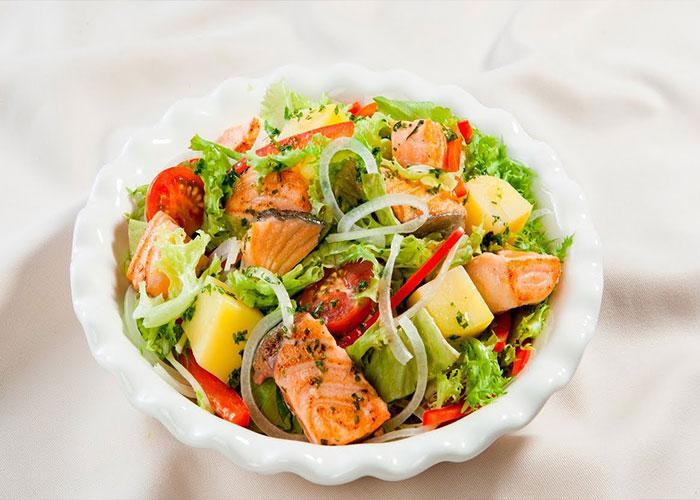 Chế biến các món ngon hấp dẫn nhất từ cá hồi để đãi tiệc công ty